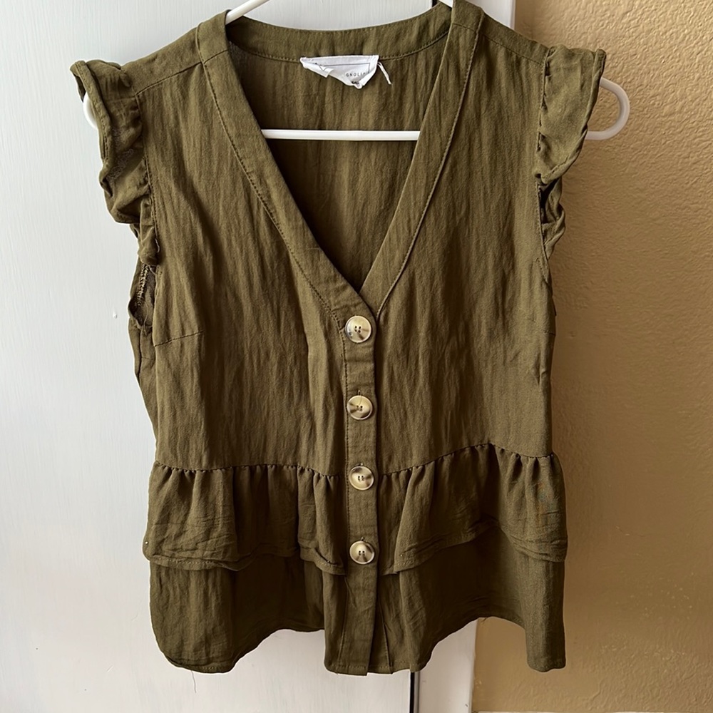 Local boutique blouse